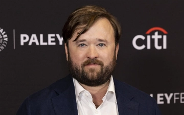 В Калифорнии арестован актер Хейли Джоэл Осмент, звезда фильмов «Искусственный разум» и «Заплати другому»