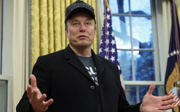 Маск пообещал постепенно уйти из политики