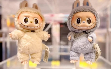 Гигантский Лабубу ушел с молотка за $150 тысяч