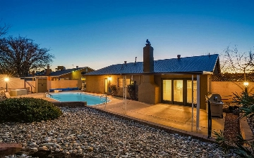 Дом из «Во все тяжкие» выставили на продажу со скидкой 90%