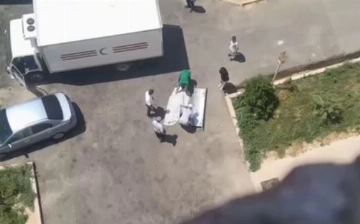 В Чирчике молодой парень покончил с собой, сбросившись с восьмого этажа (видео 18+)