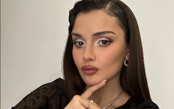 Дина Саева выложила архивное фото с отцом