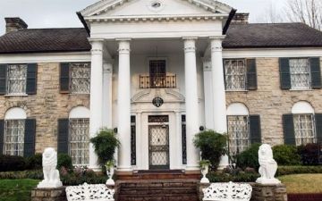 Особняк Элвиса Пресли испортили активисты Black Lives Matter