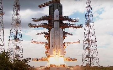 Индийская станция «Чандраян-3» успешно приземлилась на поверхность Луны (видео)