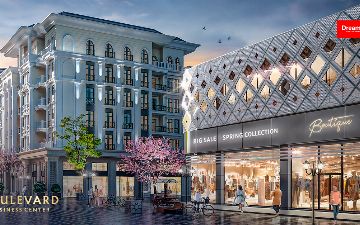 Живописный вид на шопинг-авеню с бизнес-центра Boulevard