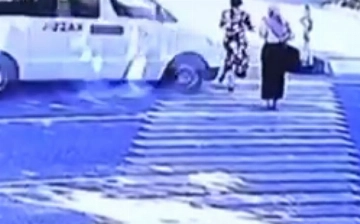 В Джизаке «скорая» сбила женщину на переходе