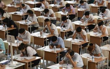 Государственный центр тестирования напомнил абитуриентам-второгодникам оплатить участие в тестовых экзаменах в вузы