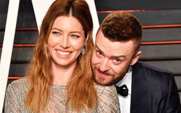 «Это было ужасно»: Джессика Бил впервые рассказала о рождении сына