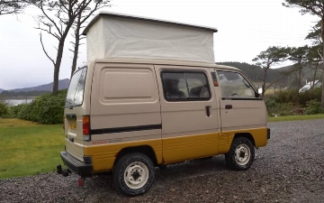 Автомобилисты превратили «Дамас» в дом на колесах