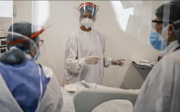 Академик посоветовал людям, переболевшим «короной» читать вслух по шесть часов в день