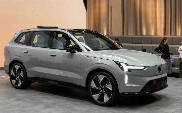 Volvo остановила продажи кроссовера EX90
