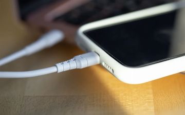 Евросоюз перейдет на единый разъем USB-C для гаджетов