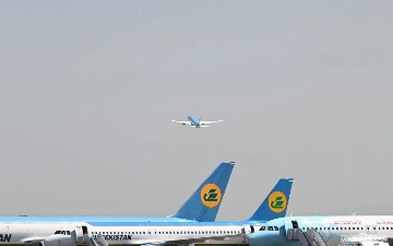 Шавкат Мирзиёев улетел в Будапешт