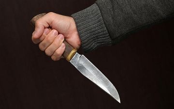 Житель Наманганской области пытался зарезать бывшую жену на свадьбе одноклассника 