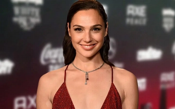 Кто из знаменитостей родился 30 апреля