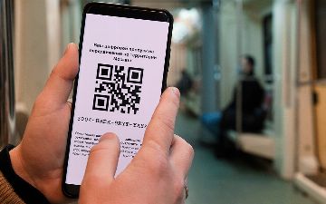 Выяснилось, коснутся ли иностранцев в России новые меры с QR-кодами