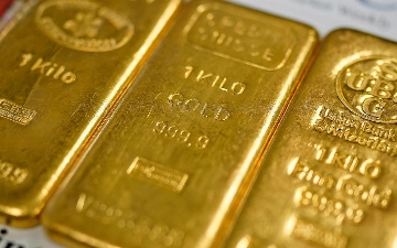 Золото снова начало расти: стоимость закрепилась выше $4 тысяч