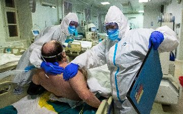 В ВОЗ рассказали о цунами заражений COVID-19 в мире