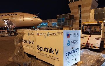 В Узбекистан завезли второй компонент вакцины «Спутник V»