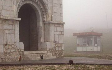 Шавкат Мирзиёев предложил Азербайджану помощь с восстановлением памятников