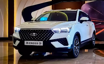 На дорогах общего пользования заметили LADA X-Cross 5