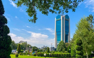 Узнацбанк подвел итоги 2024 года и демонстрирует уверенное начало 2025