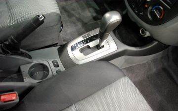 Рассказываем, из-за чего автоматическая коробка передач может существенно испортиться