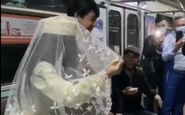 Пара решила сыграть свадьбу в ташкентском метро ради лайков в TikTok – видео