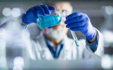 Ученые обнаружили, что одно из широко используемых препаратов способно бороться с тяжелой формой коронавируса