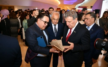 В Баку в центре Гейдара Алиева  торжественно презентована книга-альбом «Культурное наследие Узбекистана в собраниях Азербайджана» 