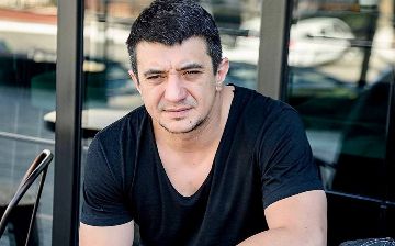 Бабур Юлдашев признался, что из-за актерской деятельности пропустил 34 года своей жизни - видео