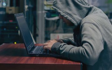 В Узбекистане начнут выявлять правонарушителей соцсетей