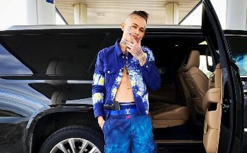 Моргенштерн пришёл на премию TopHit в необычном для него образе - видео