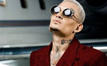 Моргенштерн рассказал, что разыграет среди подписчиков свой Cadillac Escalade, и заодно вспомнил про Узбекистан - видео