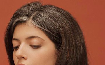 Седина может пройти сама — как?