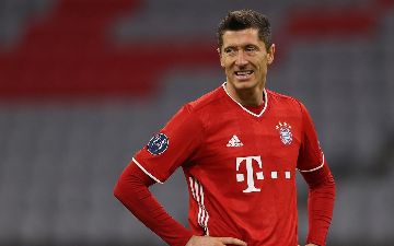 Президент Баварии Герберт Хайнер заявил, что Роберт Левандовски заслужил получить «Золотой мяч»