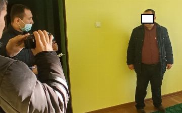 В Навои завотделом неврологии заставил мать больного вступить с ним в половые отношения