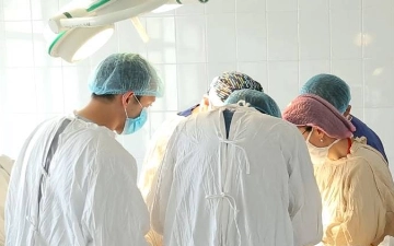 Жительница Хорезма спасла мужа, отдав ему свою почку