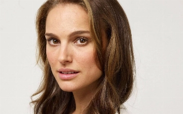 Натали Портман заметили после новости об изменах мужа