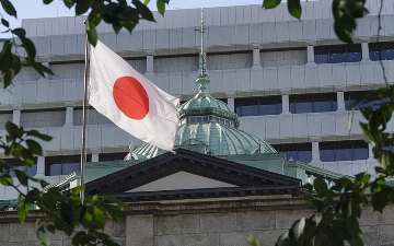 Кабмин Японии в полном составе подал в отставку