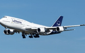 Летевший из Шанхая самолет приземлился в Ташкенте из-за буйного пассажира