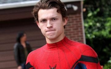 «Я буду дураком, если не надену костюм снова»: Том Холланд рассказал, когда ждать четвертого «Человека-паука»