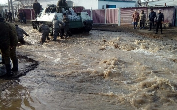 Казахстан хочет ликвидировать последствия паводков на изъятые у олигархов деньги