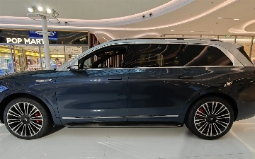 Автомобили Huawei уступают только Li Auto в плане продаж