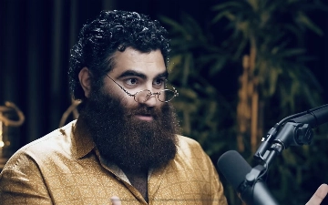 Блогер-инфоцыган Арсен Маркарян раскритиковал видео Марьям Тилляевой