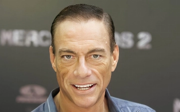 Кто из знаменитостей родился 18 октября