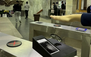 Узбекистанцы смогут оплачивать проезд в метро с помощью ладоней