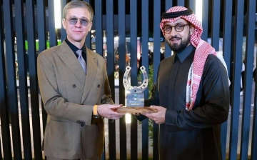 Глава Федерации конного спорта Узбекистана наградил конкуристов в Саудовской Аравии