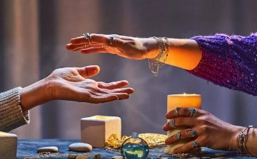 В Таджикистане будут уголовно наказывать колдунов и гадалок