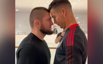 Хабиб Нурмагомедов и Криштиану Роналду провели дуэль взглядов - видео